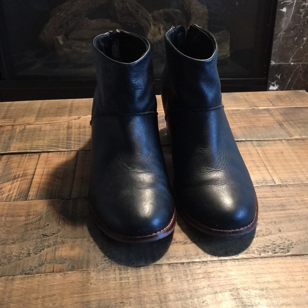 Size 7.5 Toms Leather Booties - Picture 3 of 5
